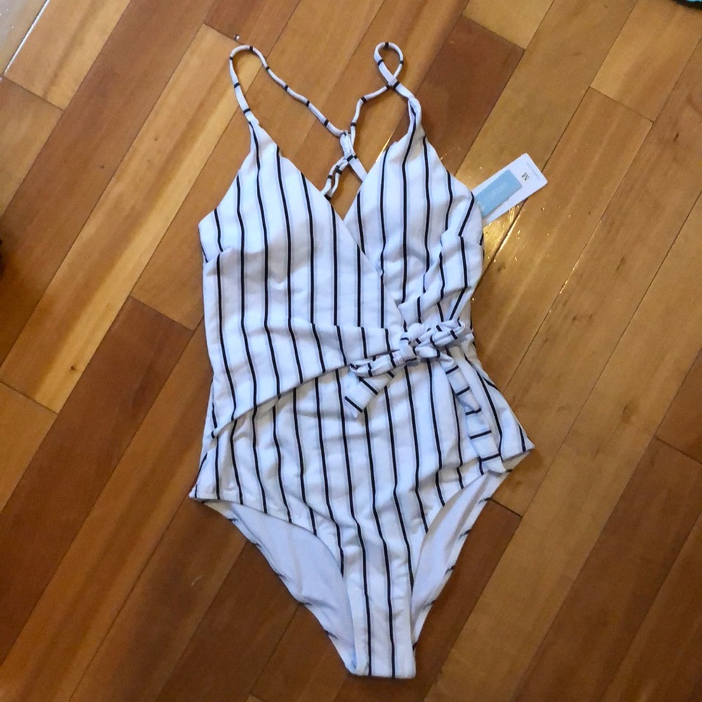 Cup she one piece swimsuit